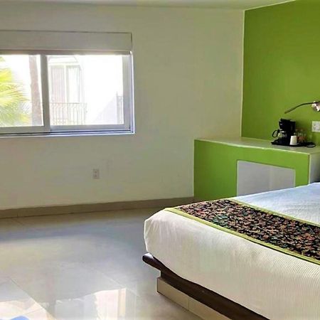Seven Crown Express & Suites By Kavia Cabo San Lucas Zewnętrze zdjęcie