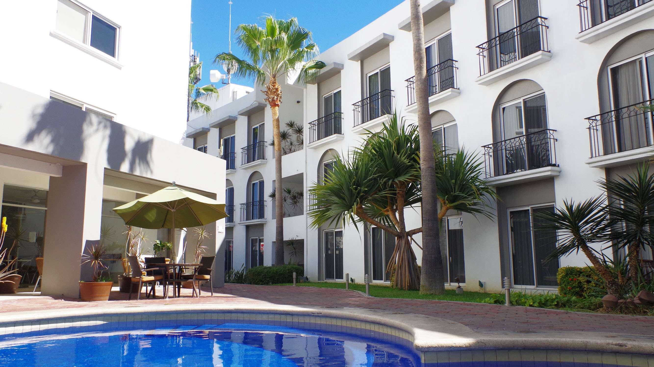 Seven Crown Express & Suites By Kavia Cabo San Lucas Zewnętrze zdjęcie