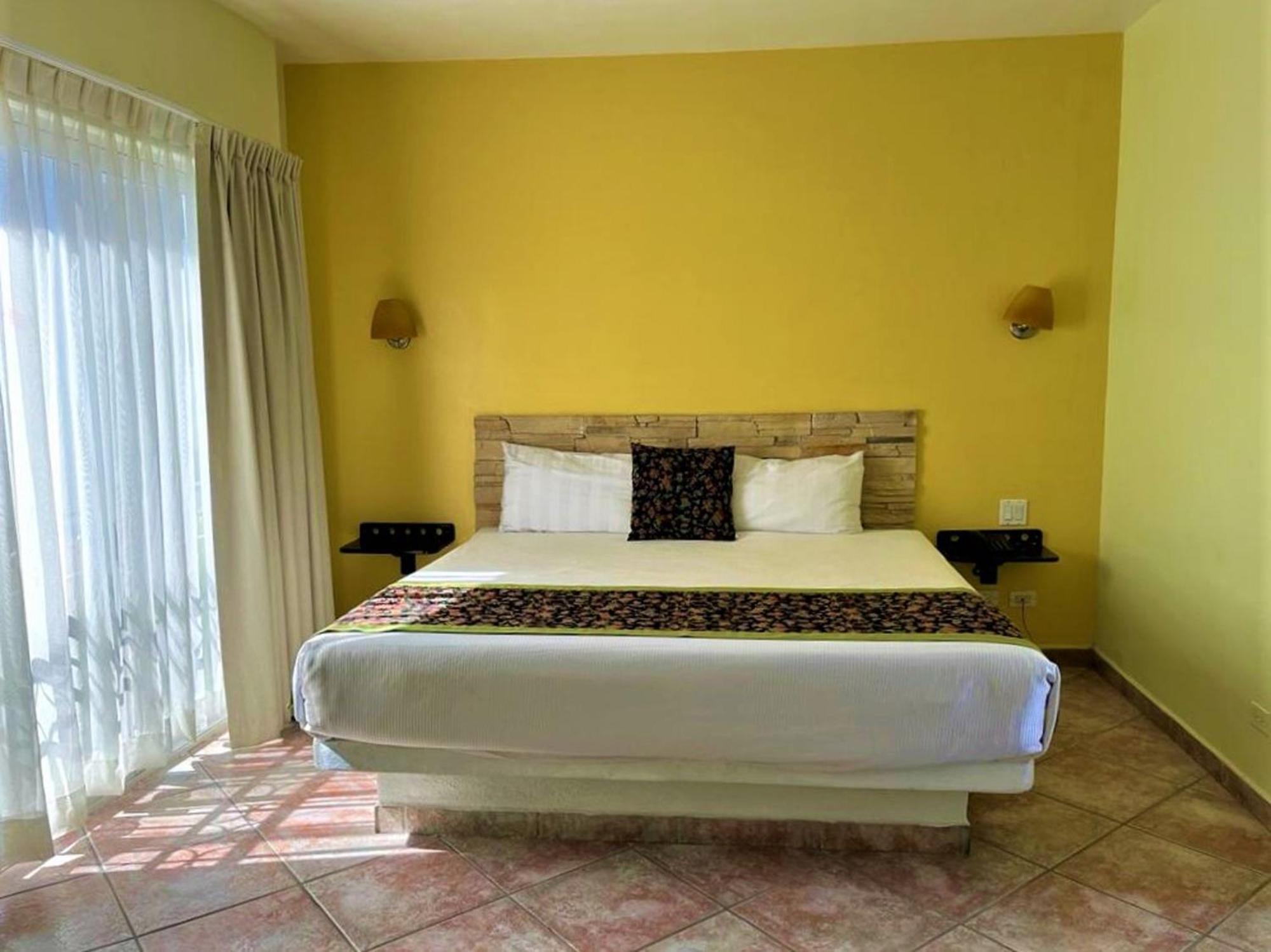 Seven Crown Express & Suites By Kavia Cabo San Lucas Zewnętrze zdjęcie