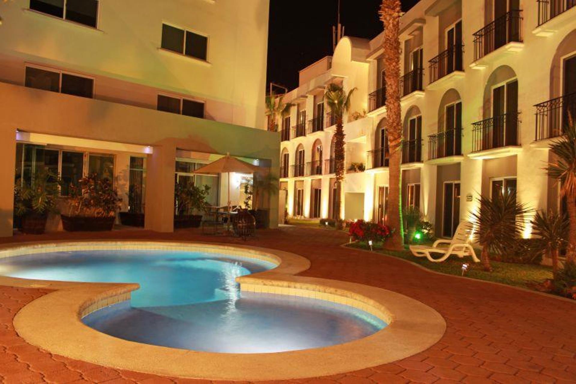 Seven Crown Express & Suites By Kavia Cabo San Lucas Zewnętrze zdjęcie
