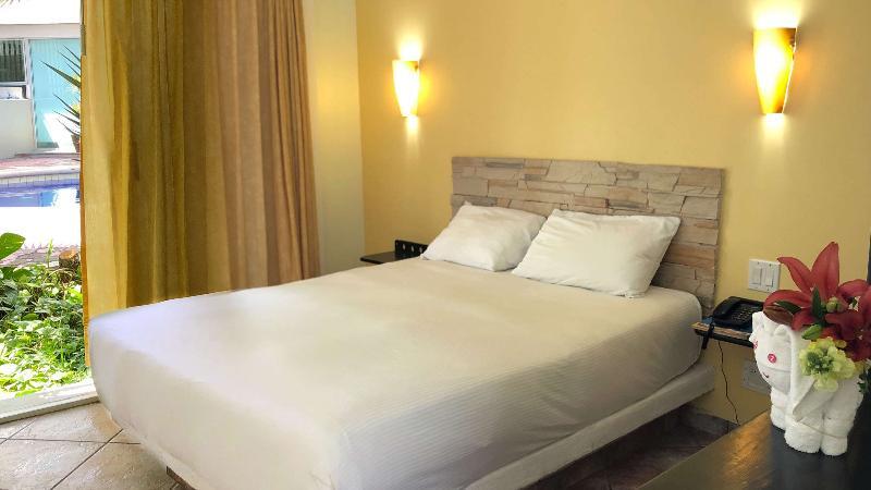 Seven Crown Express & Suites By Kavia Cabo San Lucas Zewnętrze zdjęcie